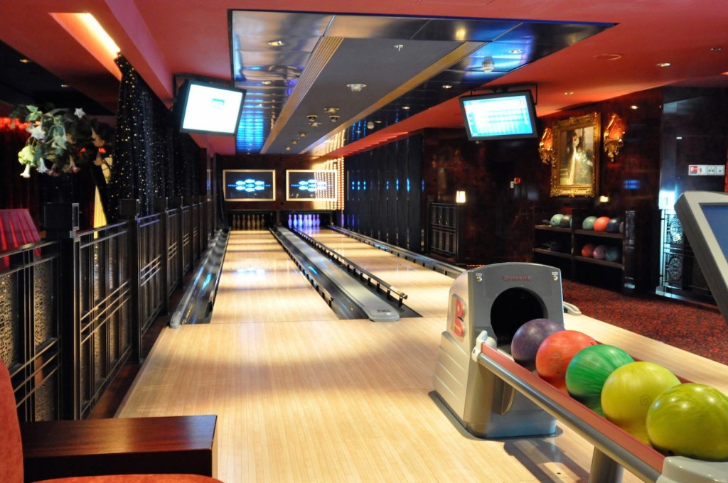cruise ship with bowling alley - Are There Bowling Alleys on Cruise Ships?Cruise Deals Expert