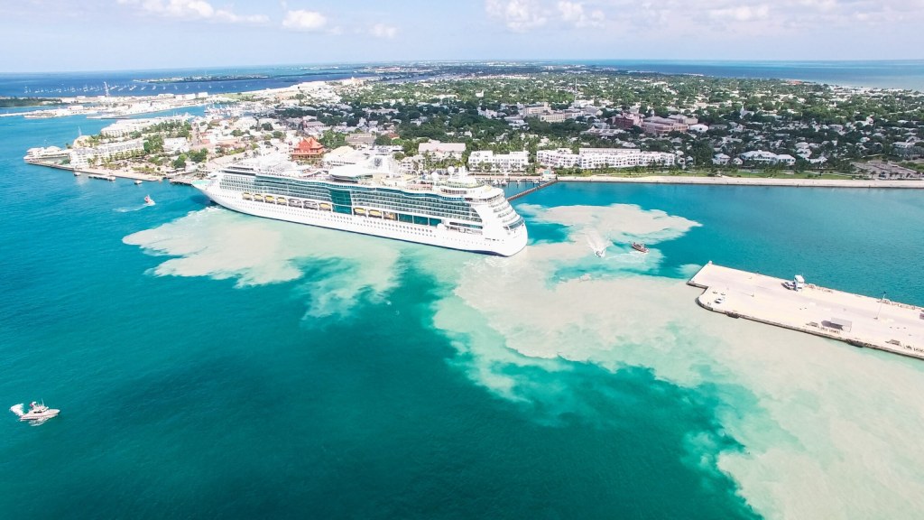 key west cruise ship port - As huge cruise ships return, Key West locals decry environmental