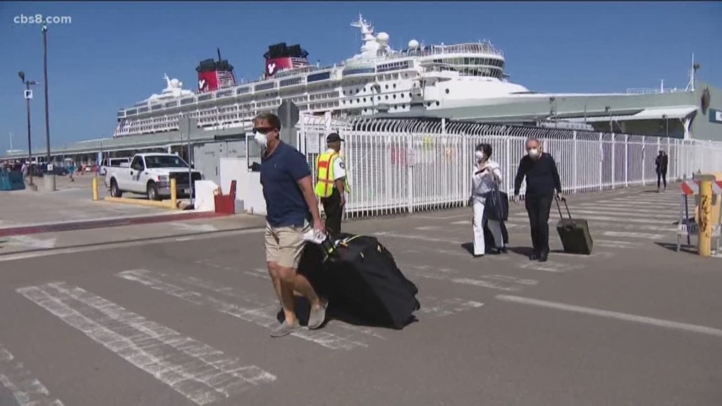 disembarking a cruise ship - Cruise ship passengers disembark in San Diego