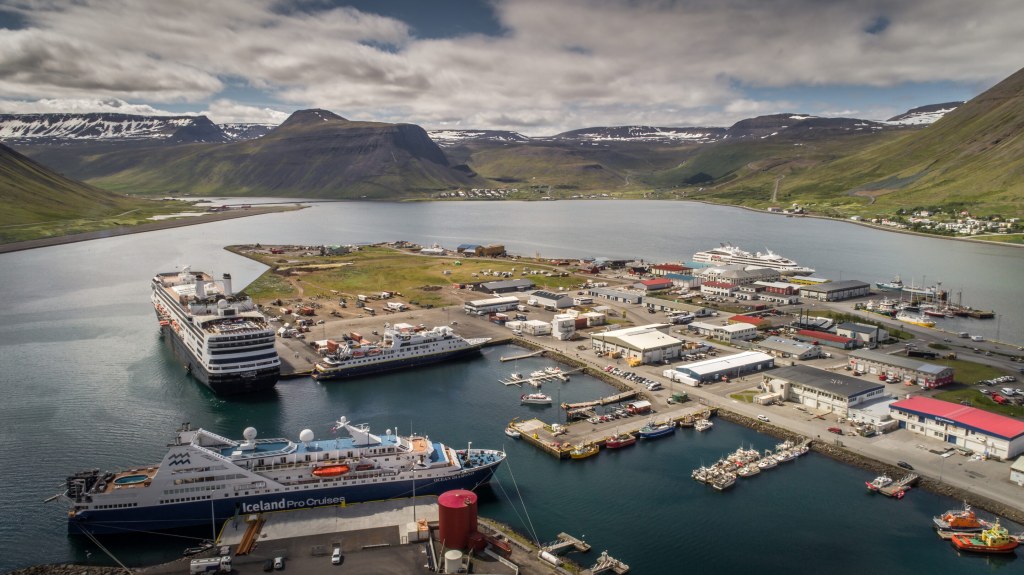 iceland cruise ship ports - Hafnir Ísafjarðarbæjar