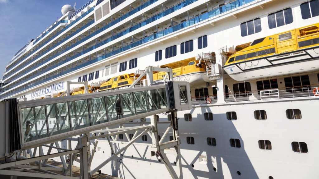 how early can you disembark cruise ship - How Early Can You Board a Cruise Ship?
