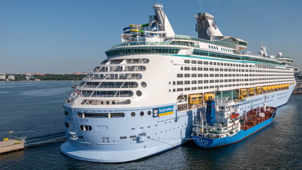 how.much fuel does a cruise ship hold - How Much Fuel Does a Cruise Ship Hold?