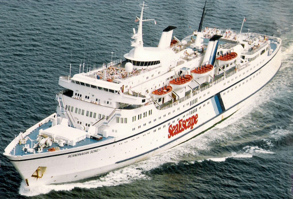 sea escape cruise ship - Scandinavian World Cruises - SeaEscape - Ship Postcards