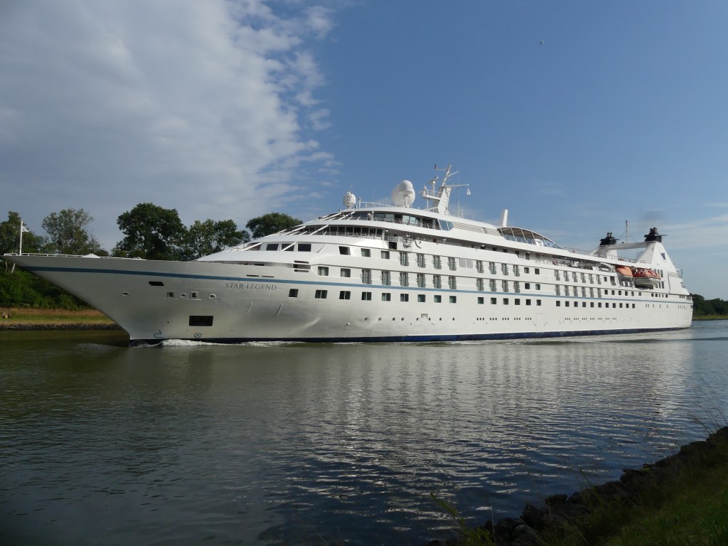 the star legend cruise ship - Star Legend (ship) - Wikipedia
