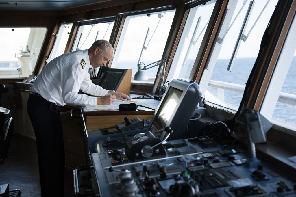 captain of a cruise ship salary - The Average Salary of a Ship Captain