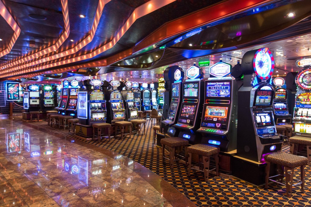cruise ship slot machines - What to Expect on a Cruise: Cruise Ship Casinos